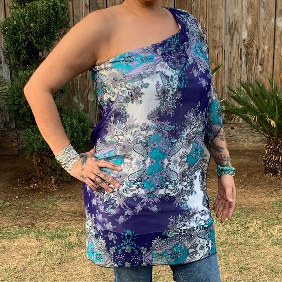 Charlotte Russe Dresses & Skirts - Vintage Charlotte Russe dress / blouse.